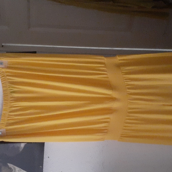 Carmen Marc Valvo Strapless Jumpsuit Yellow NWT - Picture 2 of 6
